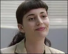 Comment s'appelle la commissaire ?