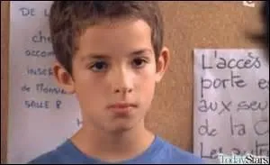 Quel est le prénom de ce petit garçon qui a tué son père ?