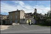 Nous sommes à Four, hameau du village Gardois de Sauveterre. Nous sommes en région ...