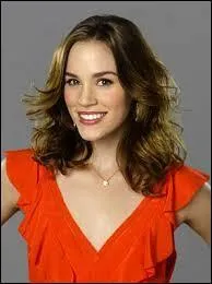 Qui est justement cette fille illégitime ?