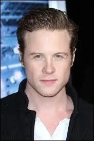 Qui était le meilleur ami de Daniel Grayson au début de la saison ?