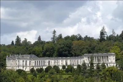 Autrefois chez nous que désignait le mot ajhaçun ?