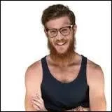 Comment s'appelle le chat de Geoffrey ?