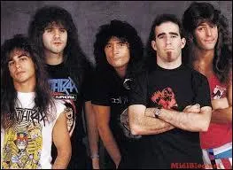 Ce combo culte de la côte Est des USA est notamment composé du phénoménal Joey Belladonna au chant et du génial Scott Ian à la guitare. Ce groupe a sorti des disques comme "Spreading the Disease", "State of Euphoria" ou encore "Fistful of Metal". Qui est-il ?