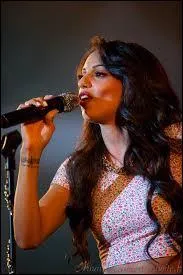 Tal a-t-elle un métier ?