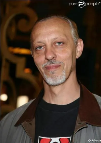 Quand le chanteur et acteur français Tom Novembre est-il né ?