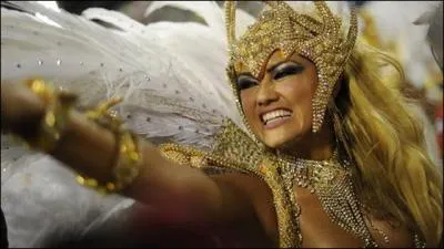 Quelles danses sont populaires au Brésil ? (plusieurs réponses) :