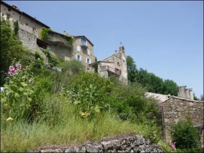 Le département de la Drôme ne touche pas :
