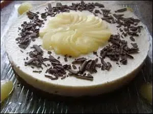 Ce gâteau est d'un goût exquis et vous reconnaissez bien sûr une forêt noire.