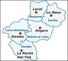 Parmi ces villes des Pays-de-la-Loire, laquelle est la plus peuplée ?