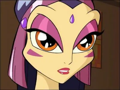 Dans quelle saison apparaît-elle ?