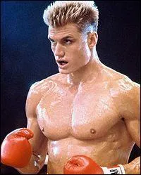 Quel est le nom du champion russe incarné par Dolph Lundgren dans le quatrième volet ?