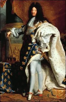 Louis XIV, surnommé le Roi-Soleil, fut couronné roi de France quelques mois avant ses 5 ans. Son règne fut le plus long règne de France et l'un des plus longs en Europe. Combien d'années dura-t-il  ?