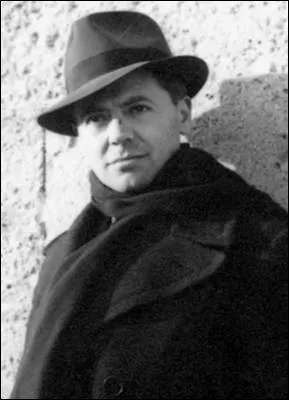 De quel département français, Jean Moulin, héros de la Résistance, né à Béziers et mort à Metz, était-il le préfet  ?