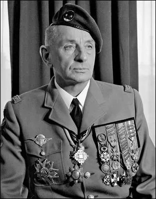 Héros de la bataille de Diên Biên Phu, le général Bigeard inspira le personnage du lieutenant-colonel Pierre Raspeguy dans le roman "Les Centurions". Personnage incarné à l'écran par l'acteur Anthony Quinn. Quel âge avait le général Bigeard lorsqu'il décéda en 2010  ?