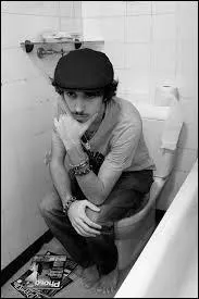 Action permettant d'immobiliser ou de bloquer :