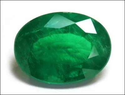 Laquelle de pierres précieuses est de couleur verte ?