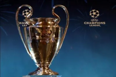 Combien de trophées a-t-il à son compte, (Coupe de la ligue, Trophée des champions, Ligue 1....) ?