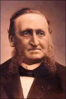 Merry Delabost, considéré comme l'inventeur de la douche en 1872 était :