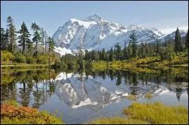 De quelle chaîne de montagnes de l'ouest des États-Unis fait partie le mont Baker ?