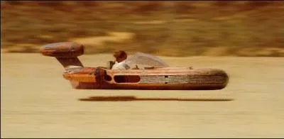 Dans ce plan du film, de quelle manière a-t-on réussi à donner l'illusion que le speeder volait réellement ?