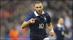 Qui est ce joueur de l'équipe de France de football ?