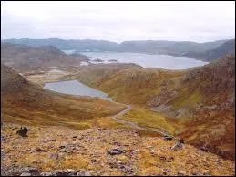 Quelle est la principale attraction touristique de l'île norvégienne de Mageroya ?
