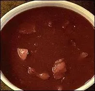 Cette sauce sera idéale pour des ufs en [---].