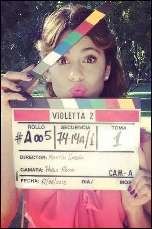 Est-elle la plus jeune sur le plateau de Violetta ?