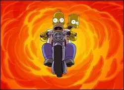 Lors du générique de chaque épisode, Bart est puni et doit écrire des lignes au tableau. Avec quel main écrit-il ?