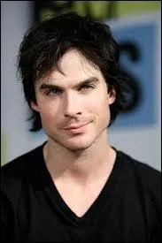 Dans la saison 3, quel est le fantôme qui le torture ?