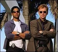 Ce personnage de la série "Les Experts - Miami" est joué par Adam Rodriguez. Son nom est l'homonyme d'une pièce de moteur. Il s'agit de Eric