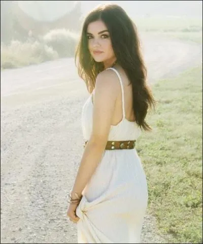 Comment se nomme l'album de Lucy ?