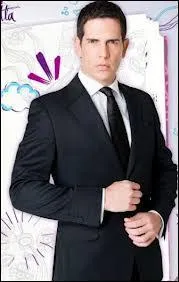 Comment s'appelle le père de Violetta ?