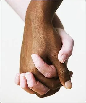 Dans sa chanson "J'aimerais trop", pour qui Keen'v chante-t-il : 
"Ho mon Dieu qu'elle est belle ma métisse
Je lui ferais goûter à mes délices" ?