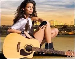 De quelle chanteuse est-elle fan ?