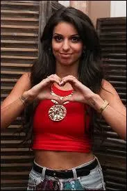 Comment a-t-elle appris à jouer du piano ?