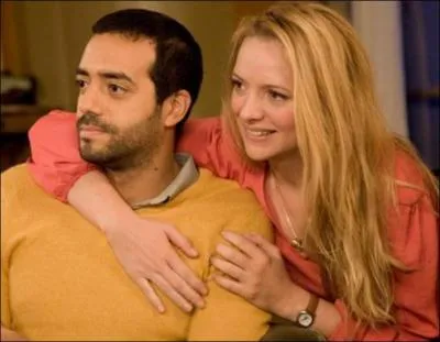 Comment s'appelle le compagnon de Roxane ?