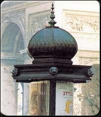 Comment s'appelle ce type de colonne, devenu emblématique de l'image de Paris au même titre que les fontaines Wallace ?
