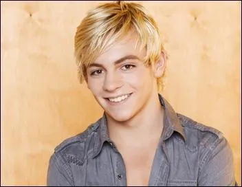 Qui est-ce dans la série "Austin et Ally" ?