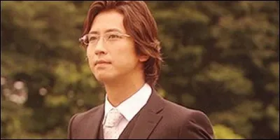 De quoi a peur Kensaku Himuro, le principal de l'&eacute;cole ?