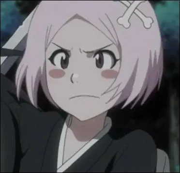 Comment Yachiru surnomme Aroumaki ?