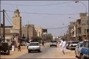 Comment les habitants de Dakar sont-ils appelés ?