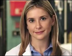 Quel est le prénom de l'assassin de Lucy ?