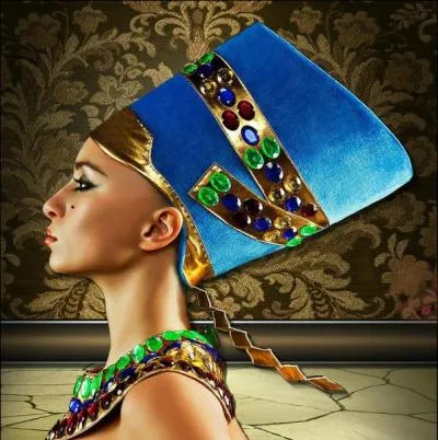 Qui est cette reine égyptienne ? Son nom signifie "la belle est venue".