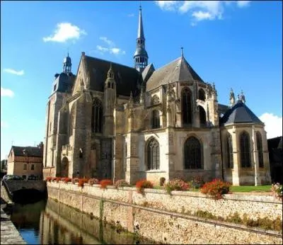 Demain, vous partez pour Nogent-le-Roi, dans quel département serez-vous ?