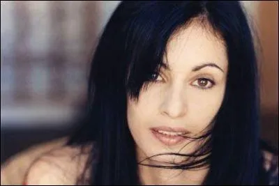 Comment se nomme la fille de Marie-Claude Pietragalla ?