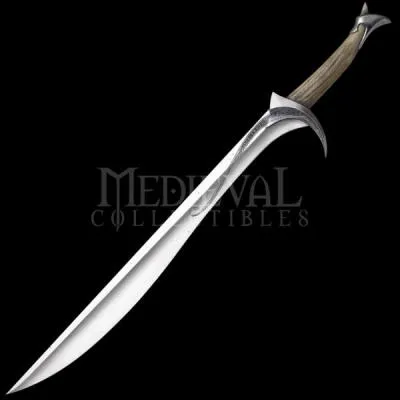 Orcrist, ou "la Pourfendeuse de Gobelins", a été découverte dans un repère de trolls. Qui s'en saisit ?