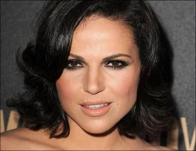 Quel personnage de conte est interprété par Lana Parrilla ?