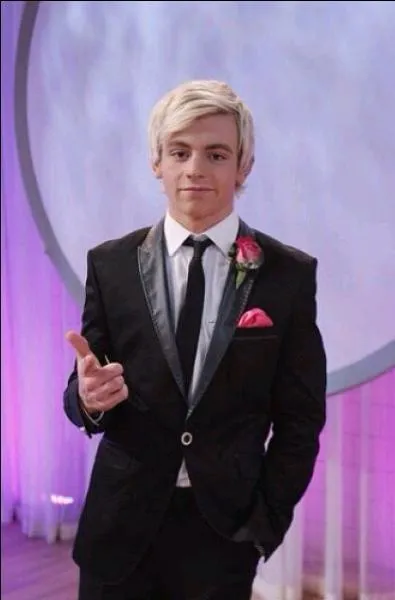 Quel est son dessert préféré dans "Austin et Ally" et dans la réalité ?